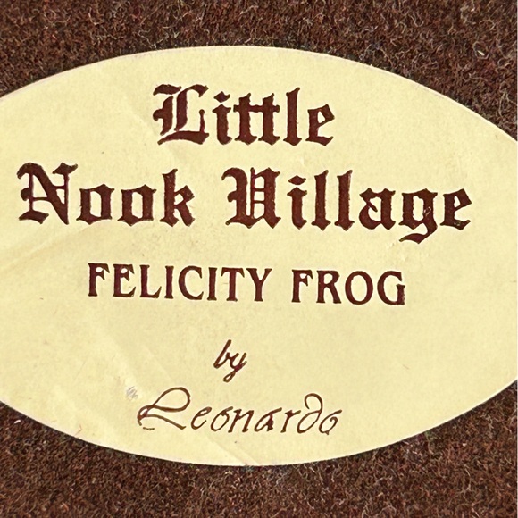 Little Nook Village Felicity Frog Victorian Frog Figurine By Leonardo - Picture 6 of 7